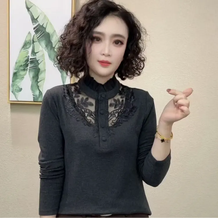 冬季新款时尚花边领蕾丝镂空长袖小衫减龄气质长袖女T恤显瘦上衣