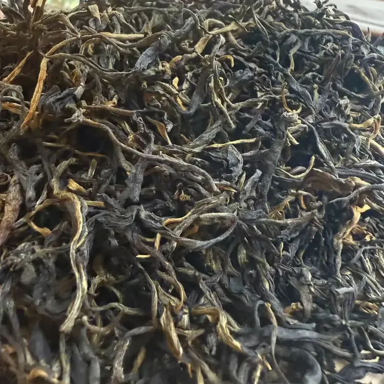 云南古树晒红红茶纯手工制作头春头采