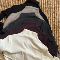 【王小姐】半高领 磨毛“一体领”修身弹力显瘦长袖内搭打底衫女