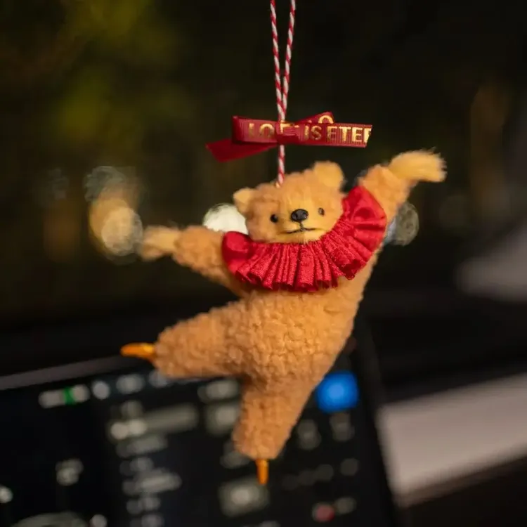 【小羊】波士芭蕾舞熊包会跳舞的熊汽车挂件个人用品