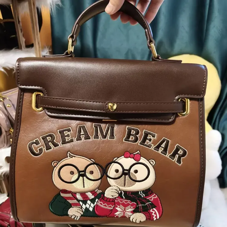 双根刺绣熊耐磨拉链复古风双肩包手机包轻奢波士顿