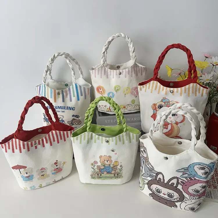 新款卡通菜篮子帆布包包女ins可爱风手提袋水桶包学生零食包外出