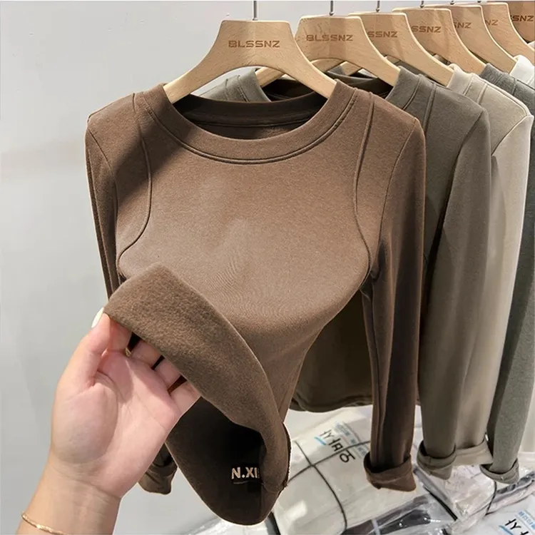 正肩白色洋气保暖长袖打底衫t恤女2025秋冬款设计感修身显瘦上衣