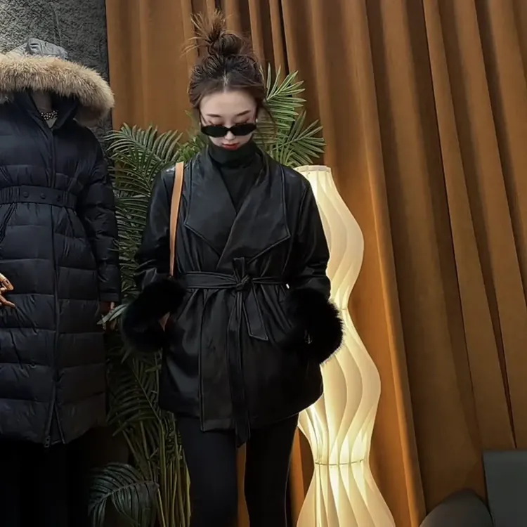 蛋白皮冬加绒外套 8535 时尚 季圈袖口加绒加厚韩版宽松