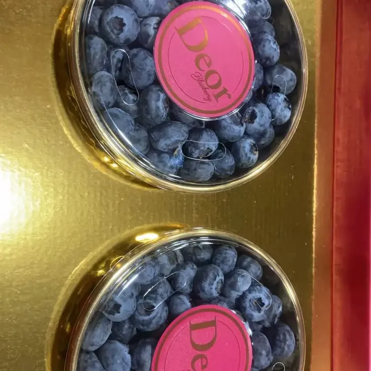 云南新鲜脆甜蓝莓 花香浓郁鲜果现摘现发