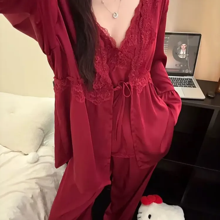 2026新款带胸垫冰丝睡衣女春秋季时尚吊带开衫长裤三件套装家居服