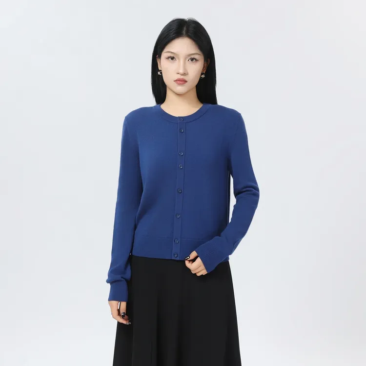 GIRDEAR/哥弟新款圆领简约休闲百搭显瘦针织衫148023