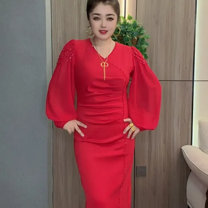 V领长袖连衣裙秋季气质高腰显瘦纯色女士复古港风长裙