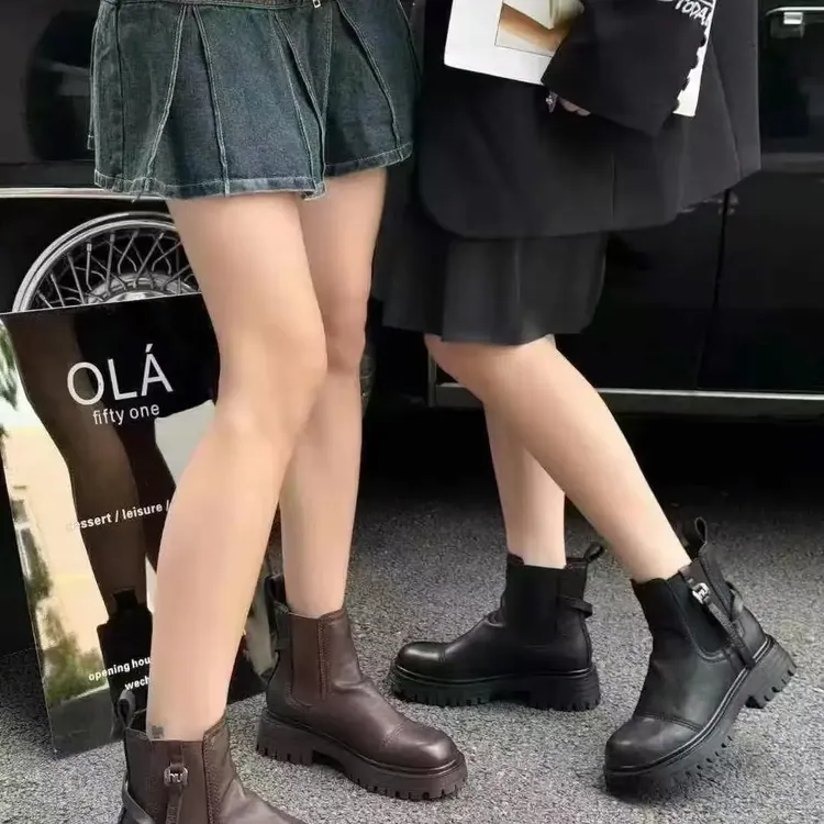 黑木李短筒学院风低跟秋冬防水台马丁靴女鞋女士