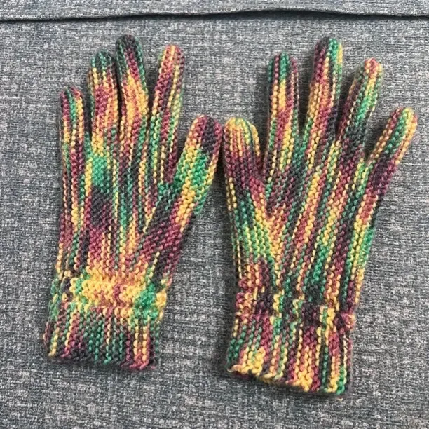 彩色羊绒毛线手工编织冬季保暖手套