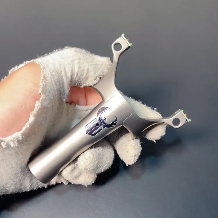 吃鸡新品原创设计单卡终结者采用全钛合金材质瞄点清晰手感舒适