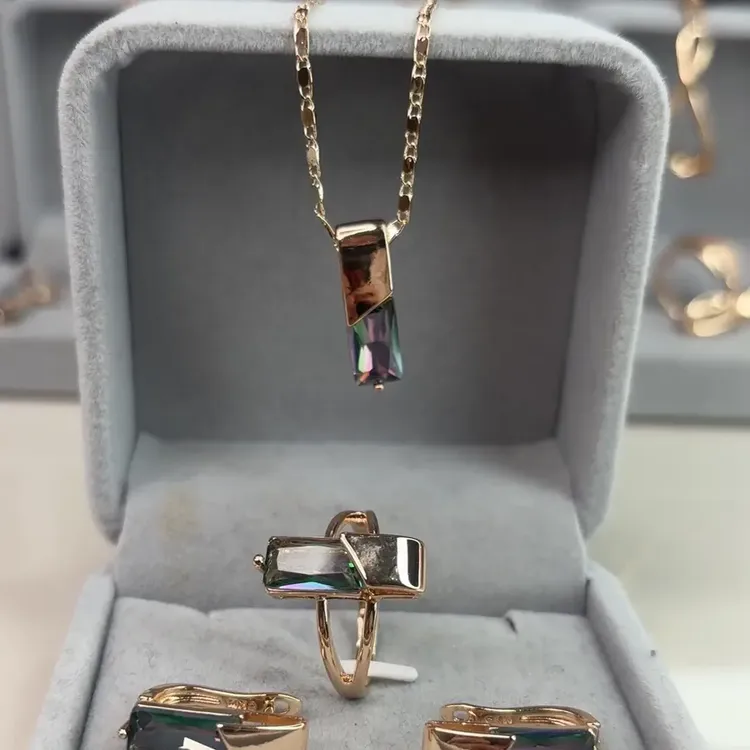 钛钢锆石耳饰 休闲风彩色时尚欧美饰品