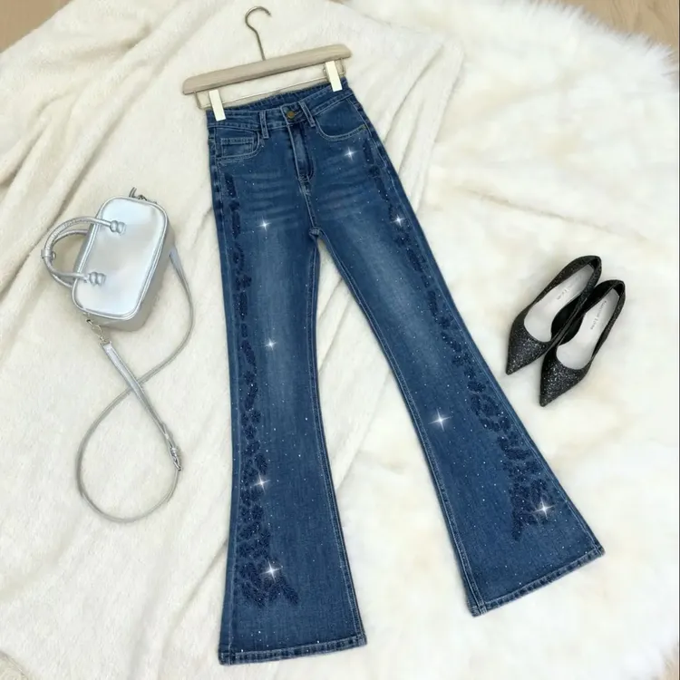 秋冬烫钻高腰微喇牛仔裤女士长裤弹力显瘦百搭