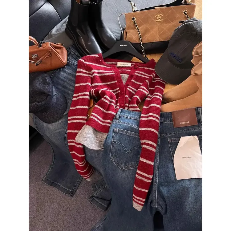 休闲2025冬季新款洋气复古风百搭显瘦条纹假两件设计感针织衫毛衣