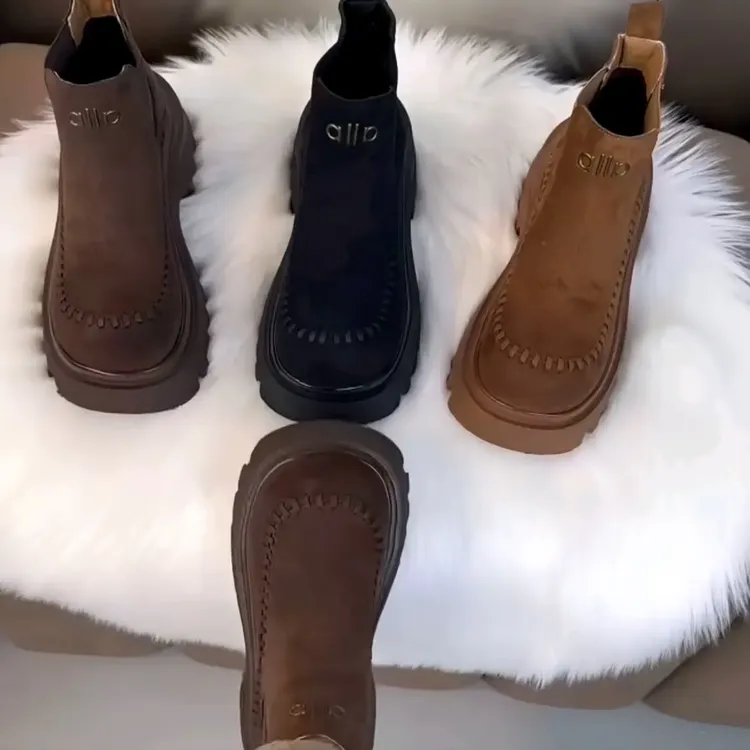 增高厚底烟管靴女秋冬加绒保暖复古时尚百搭显瘦休闲短靴子女鞋