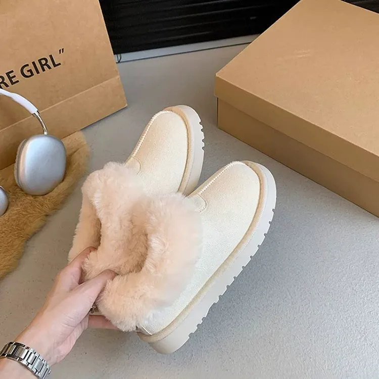 香港真皮毛一体白色雪地靴女2025新款冬季一脚蹬加绒保暖毛毛棉鞋