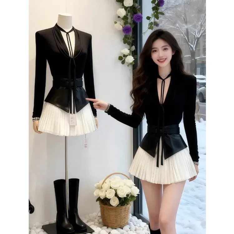 气质系带收腰秋冬季新款短款裙子女V领长袖纯色街头风套装百搭