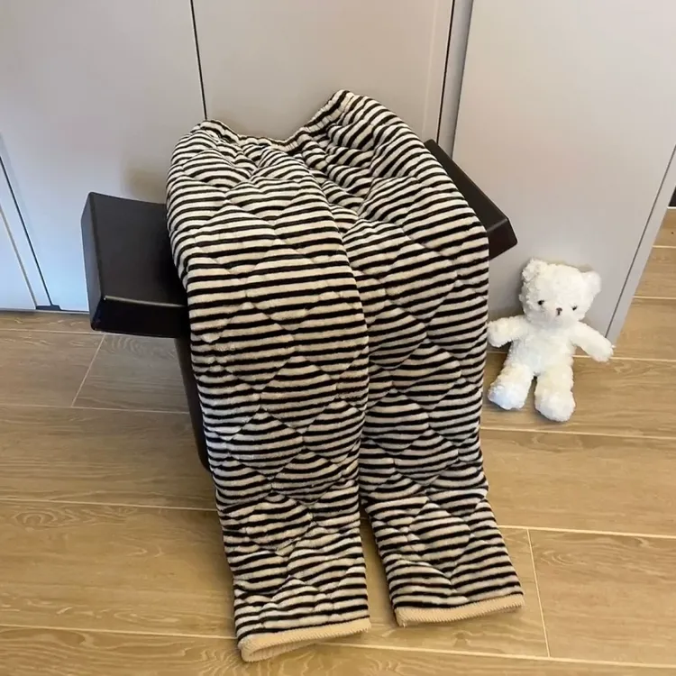 珊瑚绒夹棉睡裤女秋冬季长裤三层加厚暖暖裤条纹睡衣可外穿家居服