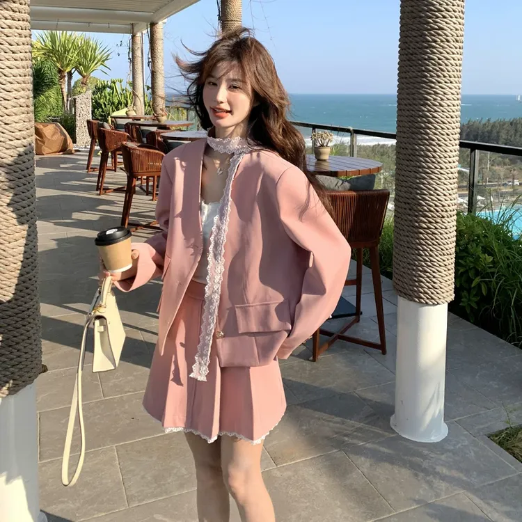 粉色名媛小香风蕾丝拼接西装套装裙女春季新款职业西服两件套