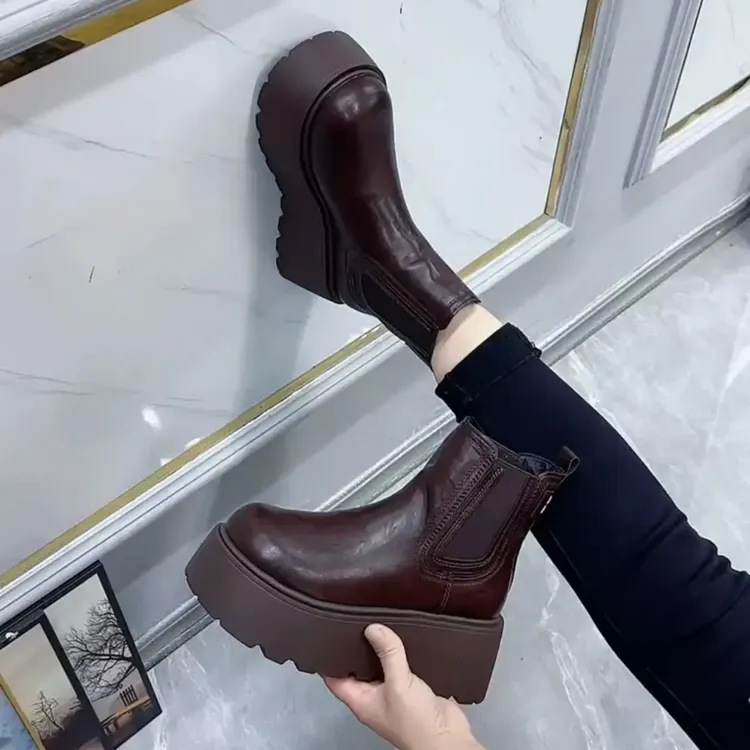 8cm小个子增高厚底马丁靴女外穿加棉保暖24冬季新款套脚烟筒靴