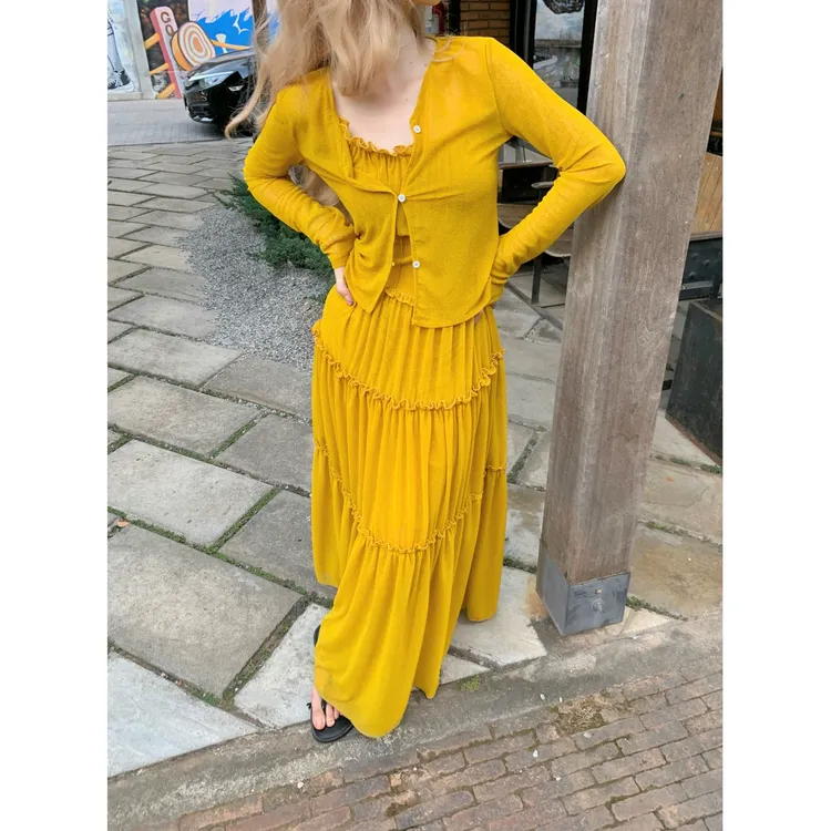 大码胖mm法式小众褶皱花边吊带连衣裙女夏季新款海边度假显白长裙