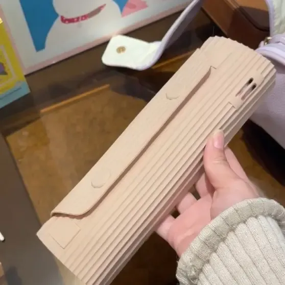 磁吸化妆刷收纳包女多功能便携旅行化妆品包大空间挂包抗压收纳包