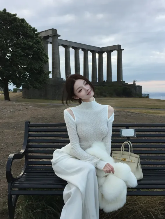 法式气质性感纯色时尚设计感修身上衣高腰显瘦休闲裤套装女2025秋