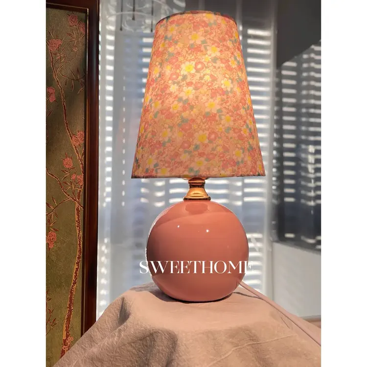 粉色碎花直筒灯少女心百褶灯台灯家居创意卧室客厅家用小夜灯