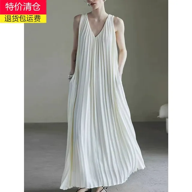 大码女装显瘦百褶吊带连衣裙女2025胖mm遮肉宽松加肥加大打底裙