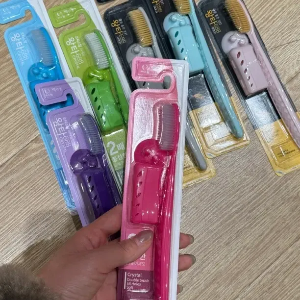 进口大头软毛牙刷护牙家用情侣便携