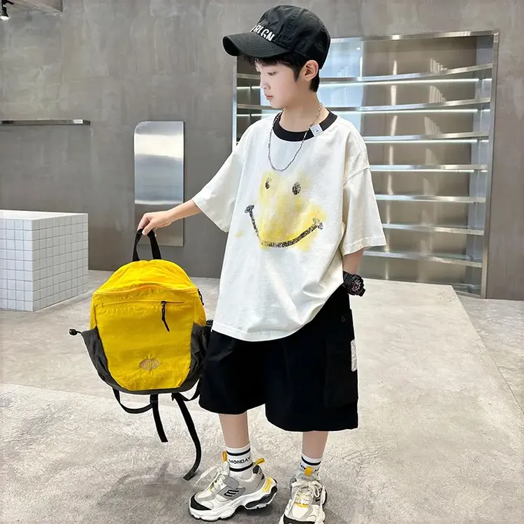 男童新款夏季休闲运动两件套装潮酷笑脸短袖工装裤中大童2025韩版