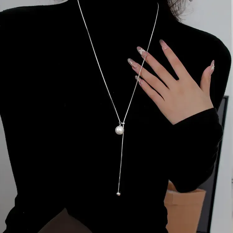 钛钢项链  项链白色精致长款珠珠毛衣链可调节设计感项链气质款商品图