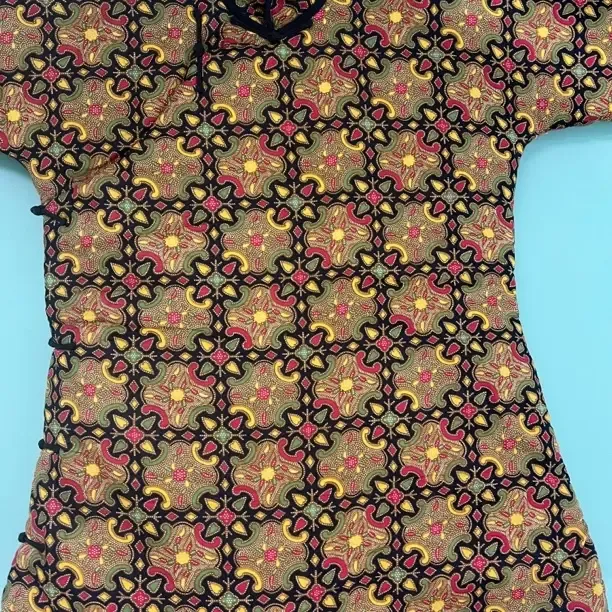 女式中厚款彩色缎面印花棉花棉袄内里纯棉手工大襟盘扣设计