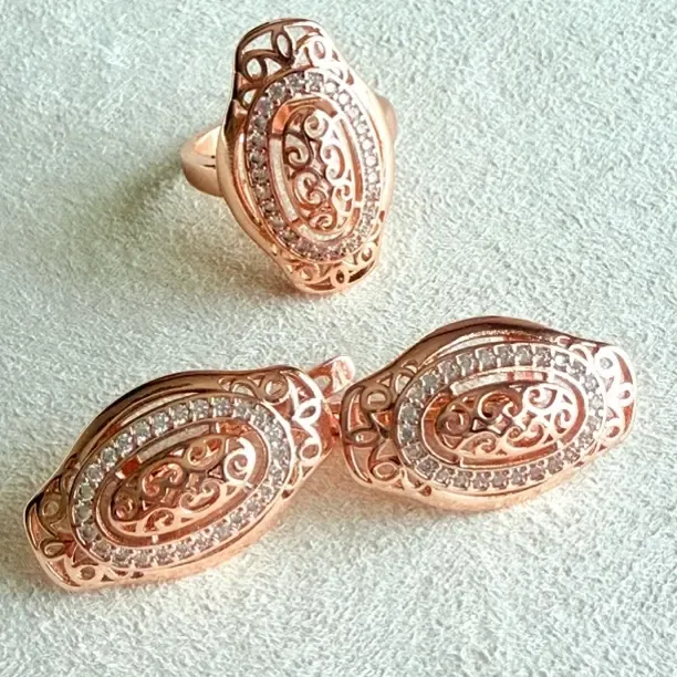 纯铜仿水晶戒指 铜合金耳饰 新款时尚色小众气质百搭耳环