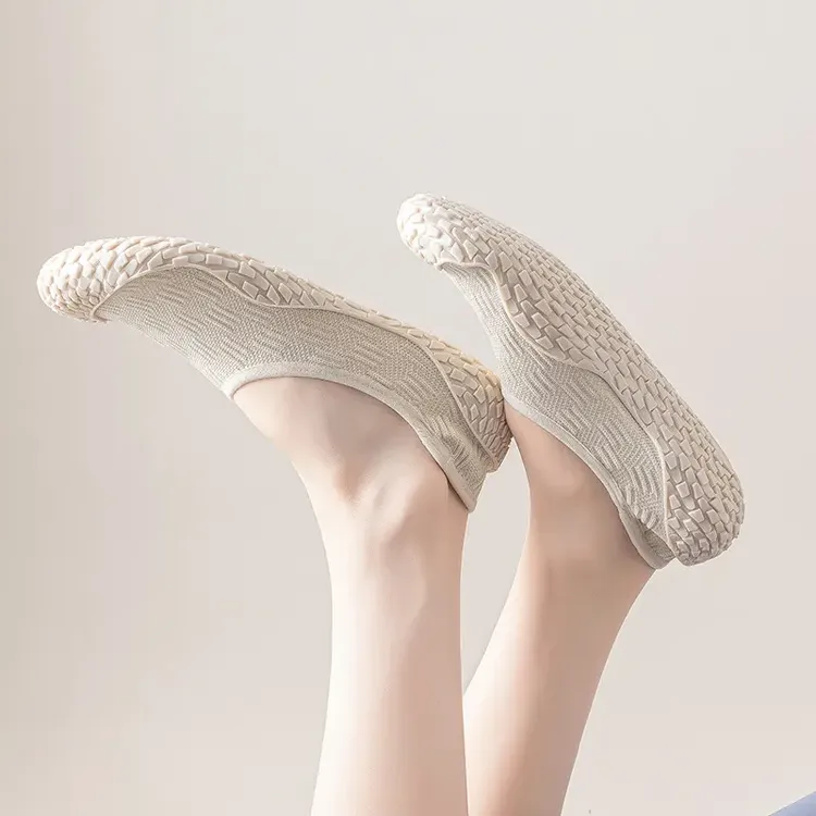 戈伦鲨静音瑜伽专用室内运动鞋室内居家防滑减震软底健身跳绳跳操