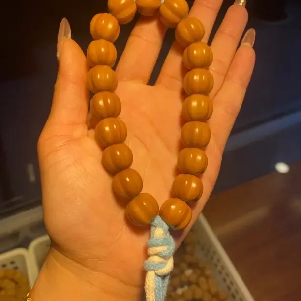 猴头核桃南瓜酥手持聚宝盆雕刻光面文玩男女款盘玩