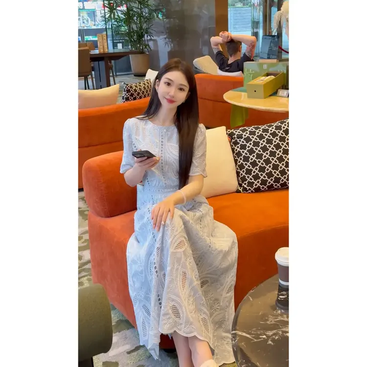 【绮梦生花】优雅夏季裙子镂空花边圆领裙拼接显瘦连衣裙法式长款