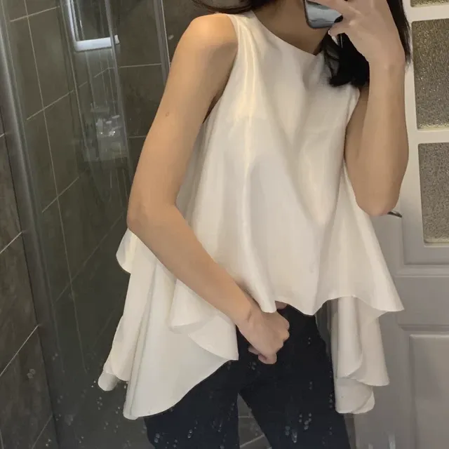 醋酸缎面很仙的无袖上衣女夏韩版小众宽松设计感心机丝滑背心外穿