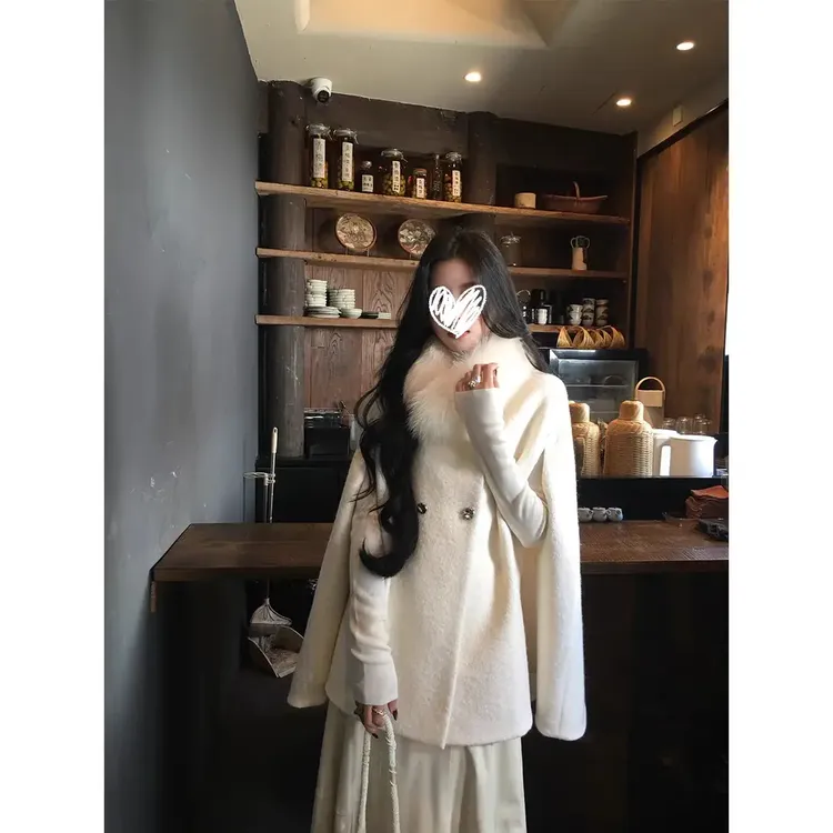 留洋大小姐 秋冬气质高级感披斗篷毛领+修身长袖连衣裙三件套新款