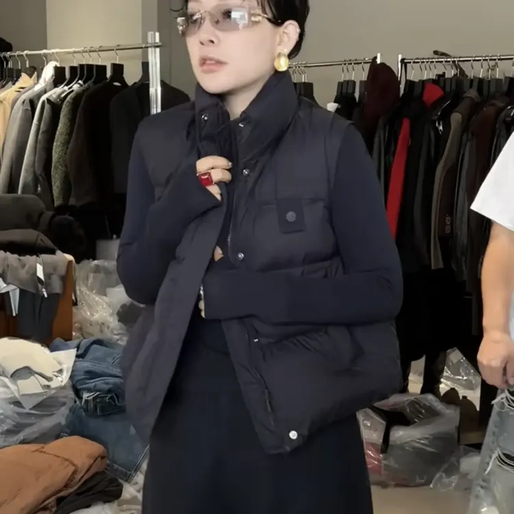 JING2025冬季新款宽松马甲8827白鸭绒女装保暖无袖马夹轻薄百搭