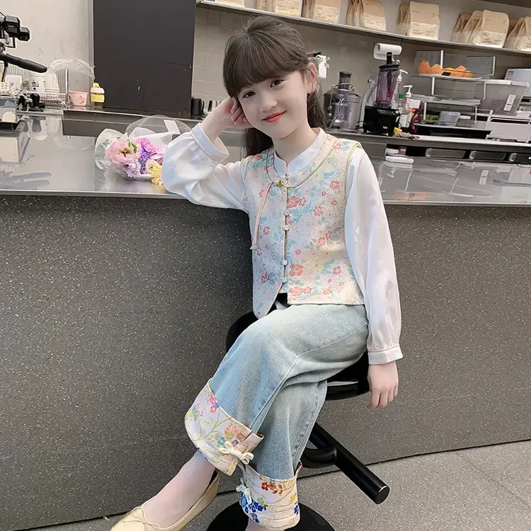 D女童汉服2025新款秋装儿童洋气国风中式套装秋款女孩古风三件