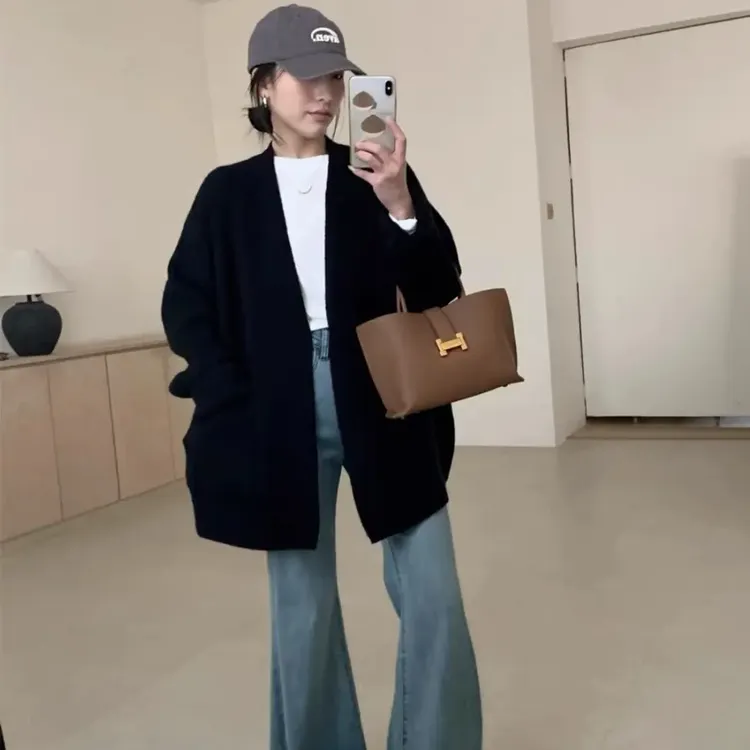 A518*女士秋冬柔软慵懒风纯中长加厚V领针织开衫