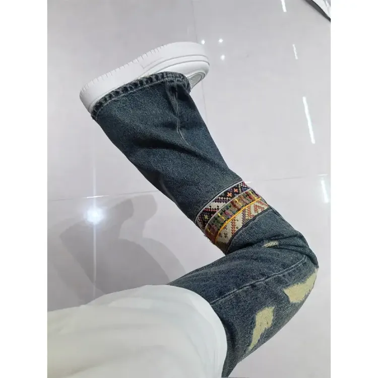 贴布刺绣美式破洞牛仔裤男夏薄款民族风裤子设计感显瘦直筒微喇裤