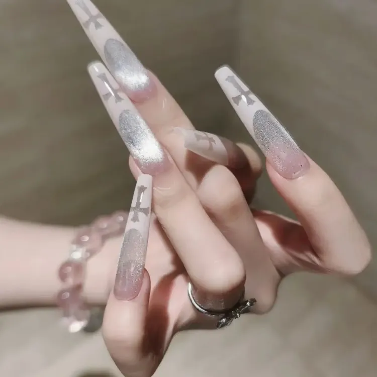 纯手工穿戴甲白法式辣妹克罗心镂空十字架长款爆闪猫眼可拆卸