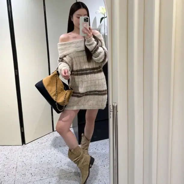 条纹慵懒风针织套头款一字领长袖纯欲风毛针织衫秋季