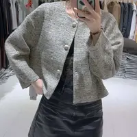 衣凡8579高级气质短款花呢小香风外套
