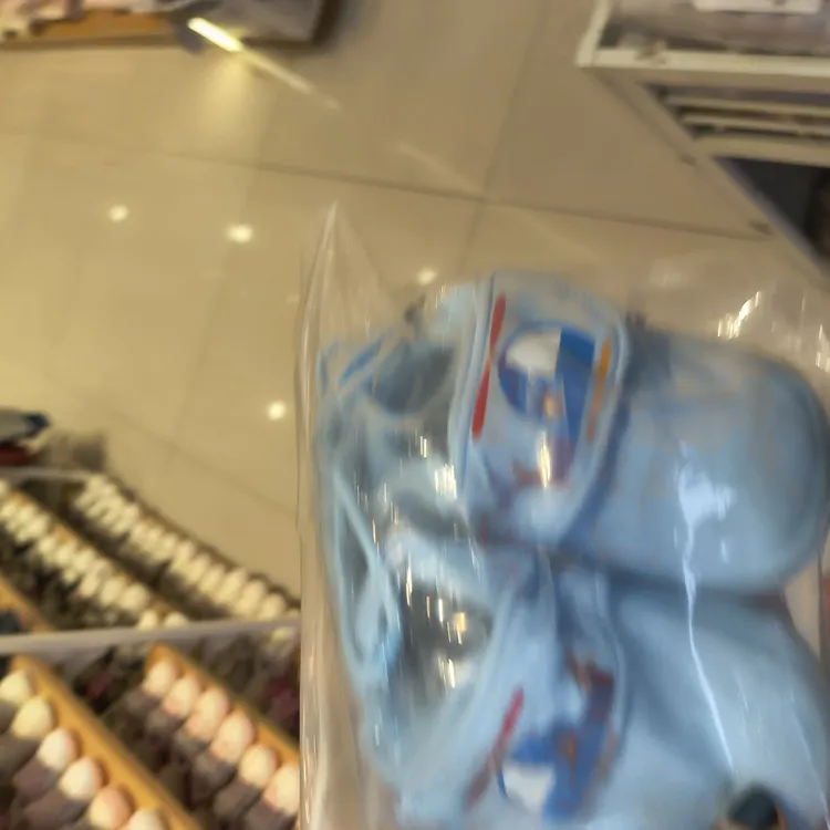 婴儿鞋子 到手2双 送的一双颜色自己备注