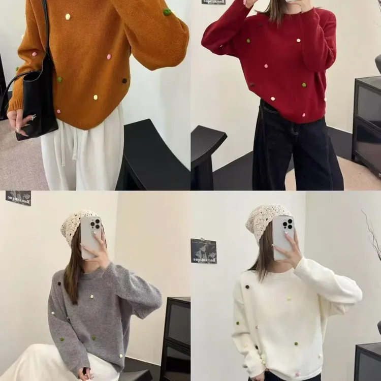 V领立体彩球针织套头毛衣女秋冬宽松慵懒百搭上衣