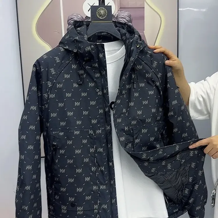 男士秋冬时尚字母提花二棉服 8825