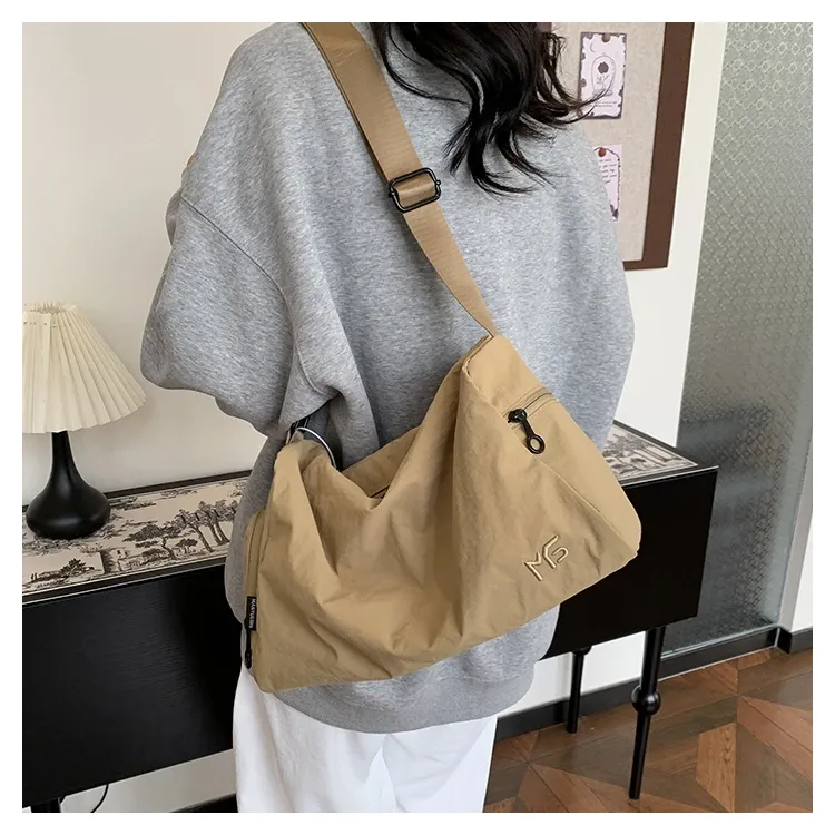 2025男女新百搭时尚休闲日常出门便携多功能收纳旅行包单肩包Y093